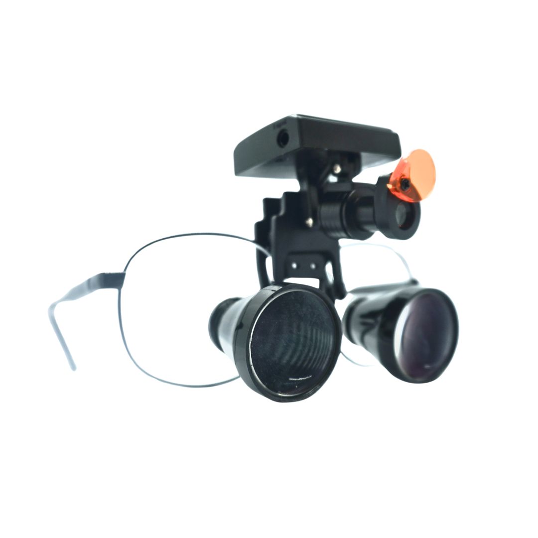 HiperLupa LT345 Sabit Büyüteç Gözlük TTL 2.5X Siyah 5W Led Lambal İnce Çerçeve Dental Loupe Gözlük Çantalı HiperLupa LT345 Sabit Büyüteç Gözlük TTL 2.5X Siyah 5W Led Lambal İnce Çerçeve Dental Loupe Gözlük Çantalı